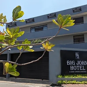 3* Otel Big John